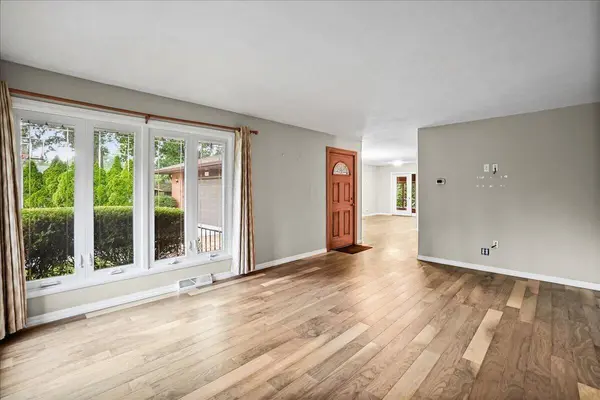 1805 Clover Lane, Valparaiso, IN 46385