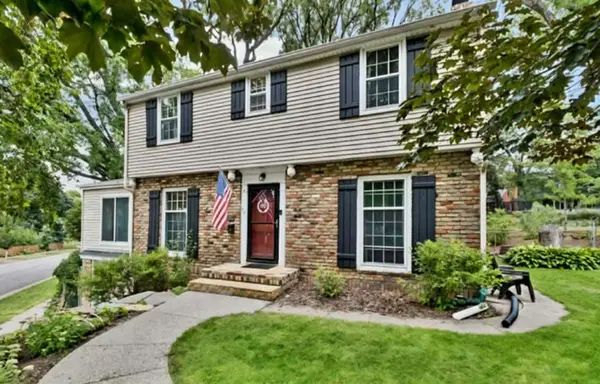 1995 Norfolk AVE, Saint Paul, MN 55116