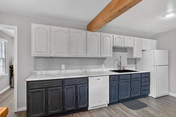 219 S Dayton AVE, Parkers Prairie, MN 56361