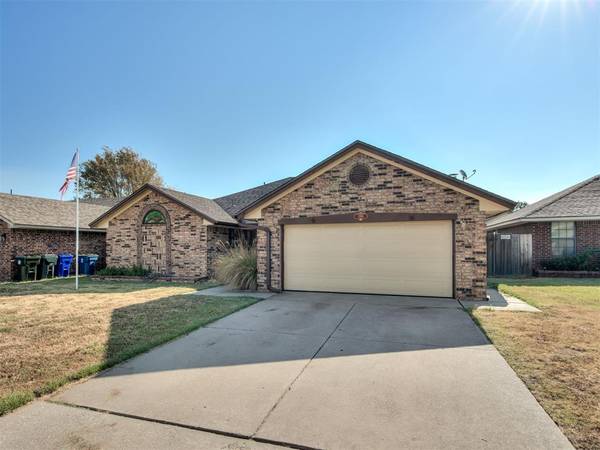 1708 Shannon DR, Midwest City, OK 73130