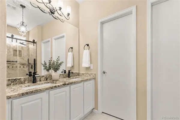 20290 E Red Fox LN, Centennial, CO 80015