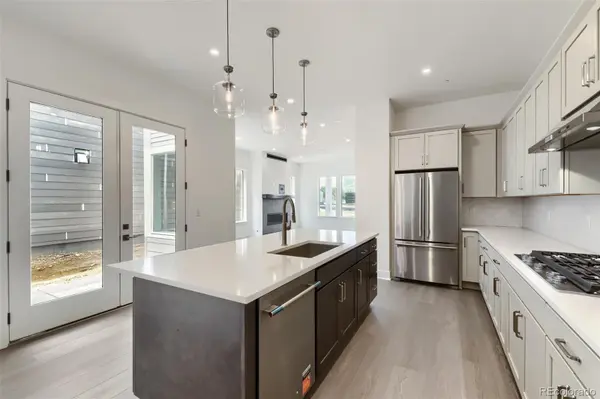 757 Carabiner DR, Erie, CO 80516