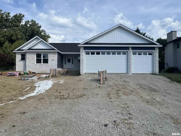 2109 Lake Crest DR, Springfield, IL 62712