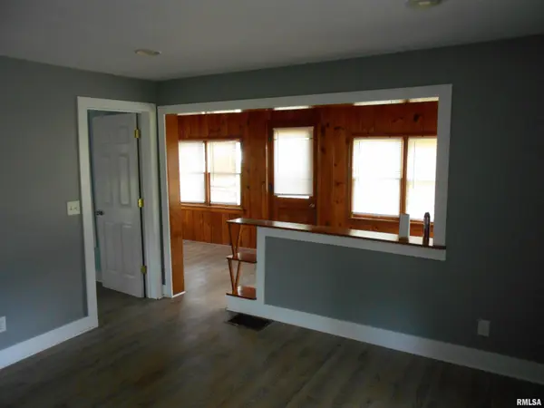 281 E MECHANIC ST, Ipava, IL 61441