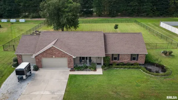 14741 Followell DR, Marion, IL 62959