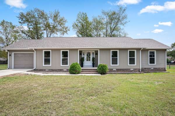 112 Lantern Ln, Shelbyville, TN 37160