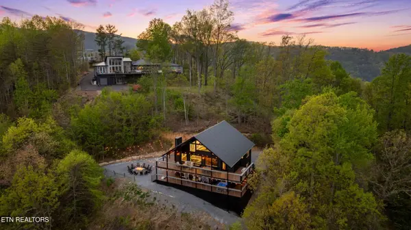 1433 Garrett Place, Gatlinburg, TN 37738