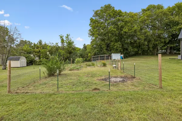 5001 Timothy Ln, Columbia, TN 38401