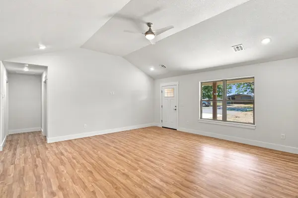 707 Prairie LN, Carl Junction, MO 64834