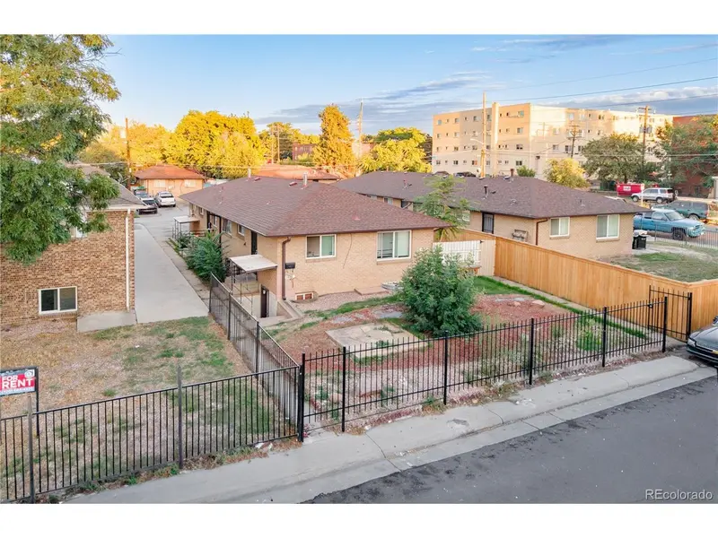 1612 Alton, Aurora, CO 80010
