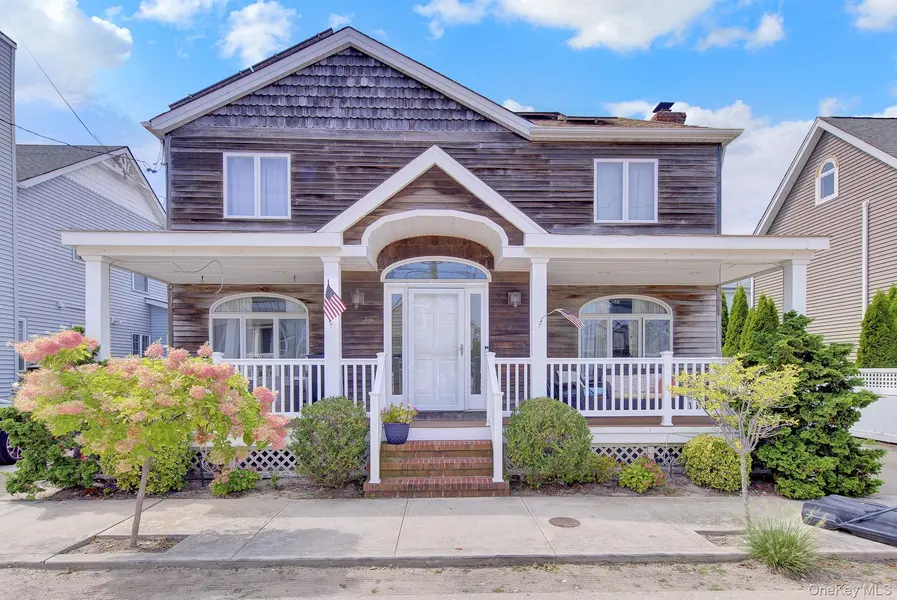 63 Cedarhurst AVE, Point Lookout, NY 11569