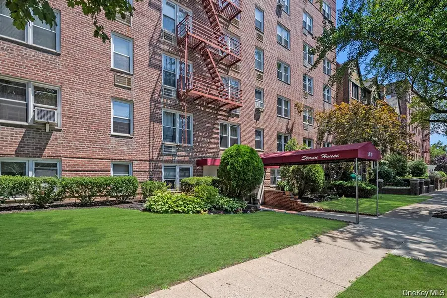 84-25 118th ST #3D, Kew Gardens, NY 11415