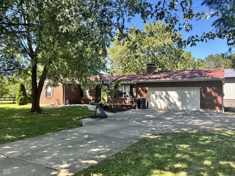 2216 Jenny Lynn DR, Lawrenceburg, IN 47025