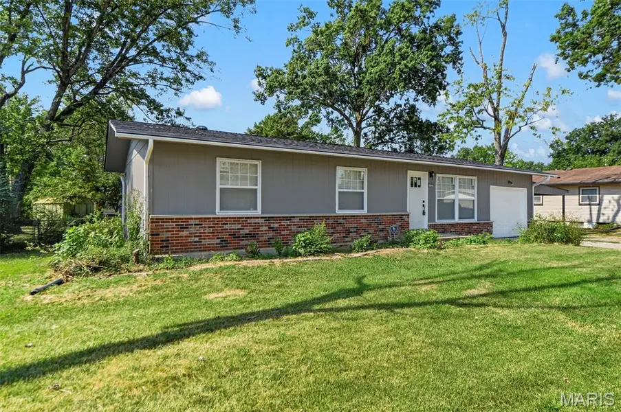 2271 Cessna DR, Arnold, MO 63010
