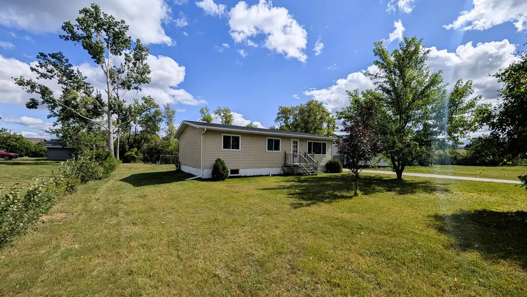 216 Stoner AVE SE, Bemidji, MN 56601