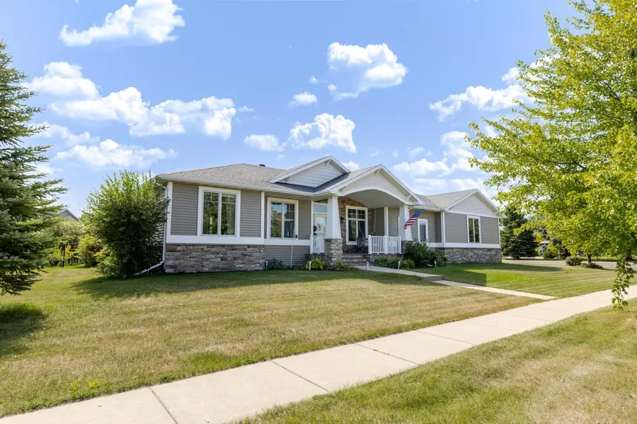 3847 43rd AVE S, Moorhead, MN 56560