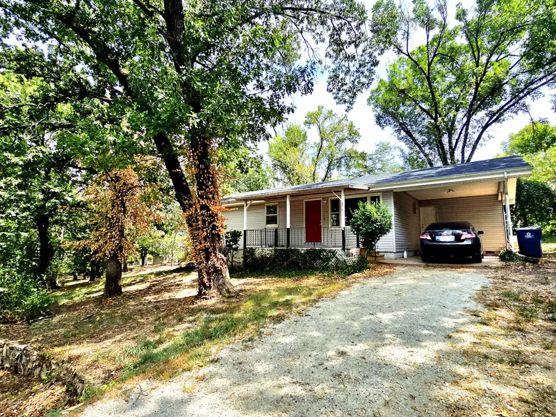316 Morningside LN, Hollister, MO 65672