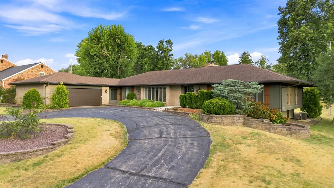 333 N Belaire ST, Monett, MO 65708