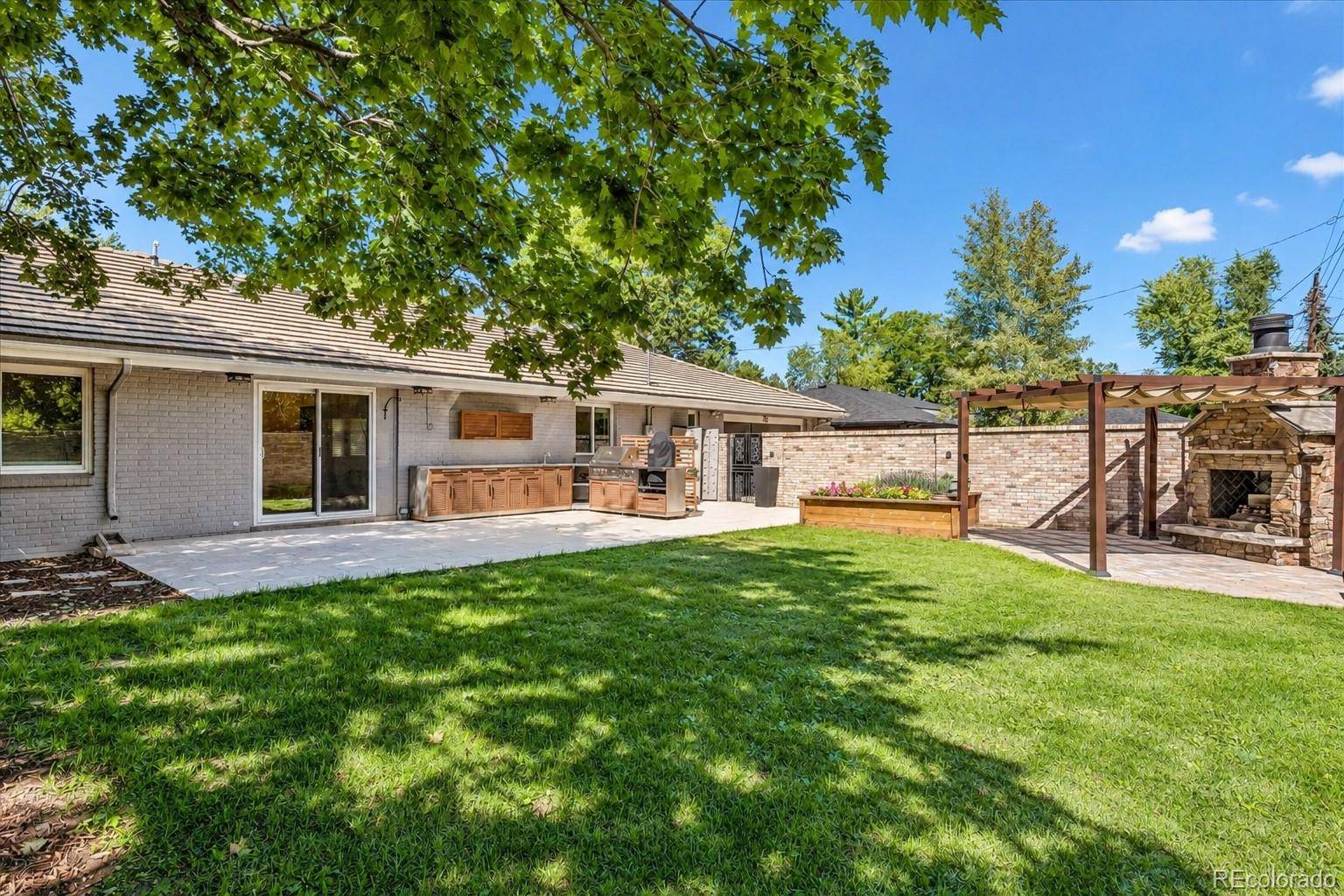 500 N Monaco Street Pkwy, Denver, CO 80220