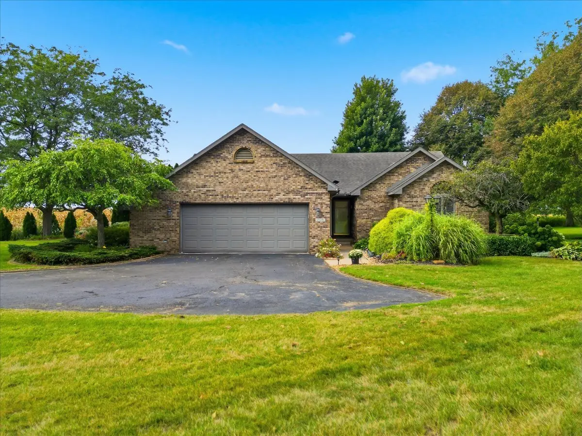2128 Melvin DR, Rock Falls, IL 61071