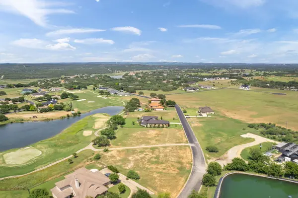 1808 Ballinger Dr DR, Spicewood, TX 78669