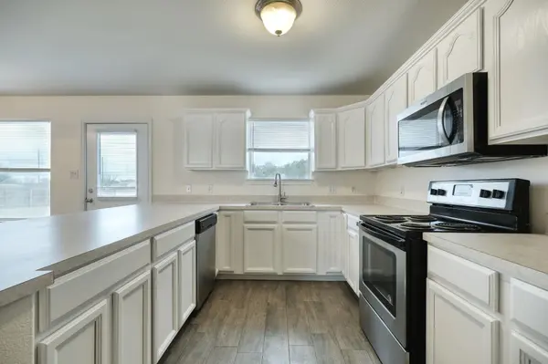 640 Fallen Oak DR, Bertram, TX 78605