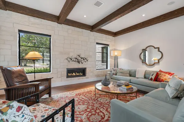2025 Running Creek DR, Salado, TX 76571