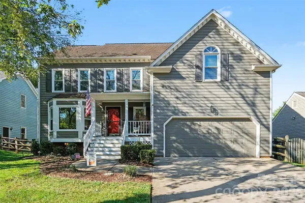 9433 Harris Glen DR, Charlotte, NC 28269
