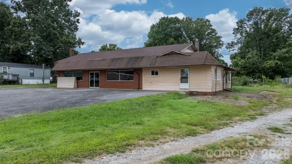 42 Kerley RD, Taylorsville, NC 28681