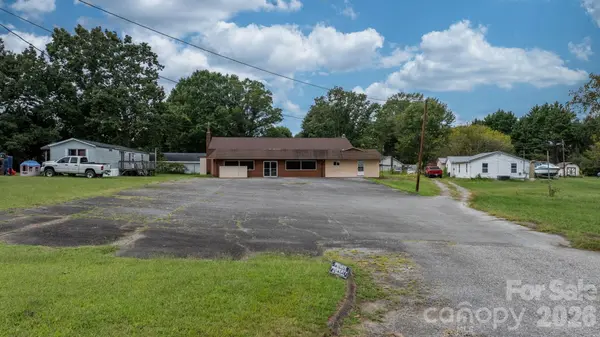 42 Kerley RD, Taylorsville, NC 28681