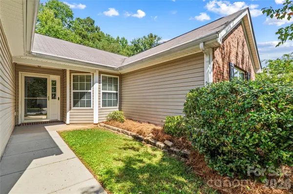 2457 Marthas Ridge DR, Statesville, NC 28625