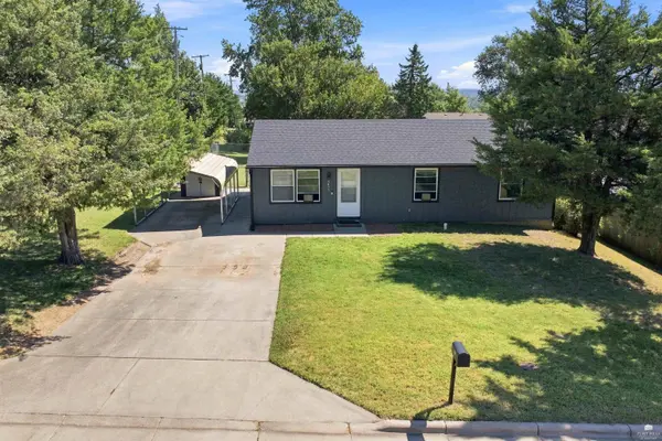 1611 Hale DR, Junction City, KS 66441