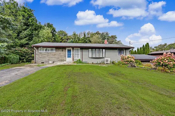104 Shady DR, Roaring Brook Twp, PA 18444
