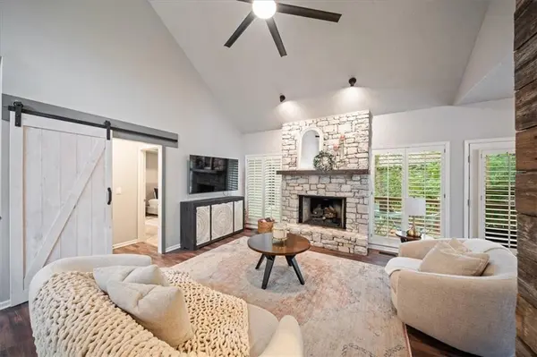 112 W 123rd TER, Kansas City, MO 64145