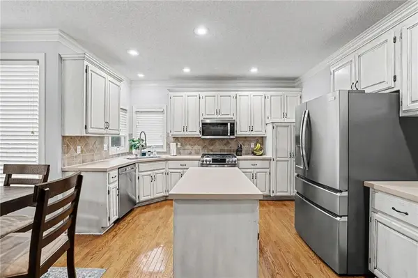 13751 W 158th ST, Olathe, KS 66062
