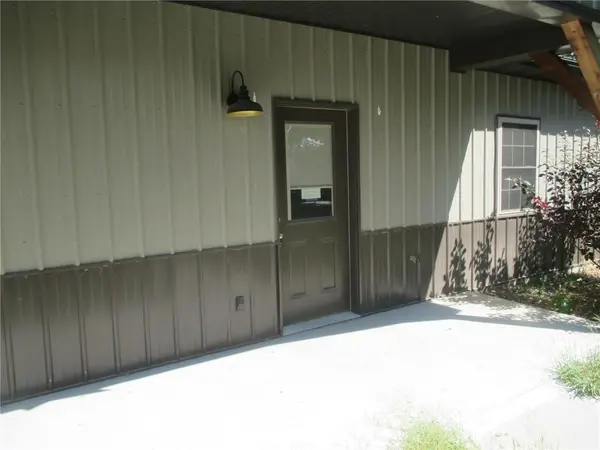 100 E Clay ST, Smithton, MO 65350