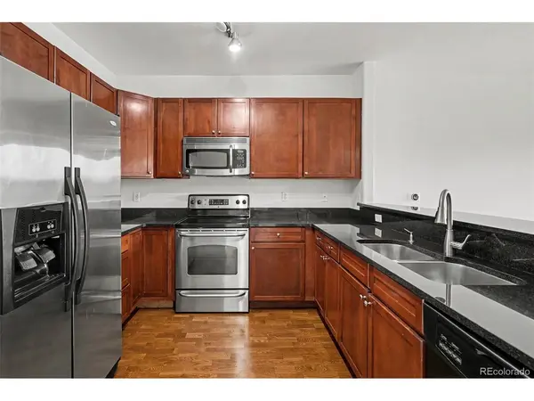 9039 E Panorama #C205, Englewood, CO 80112