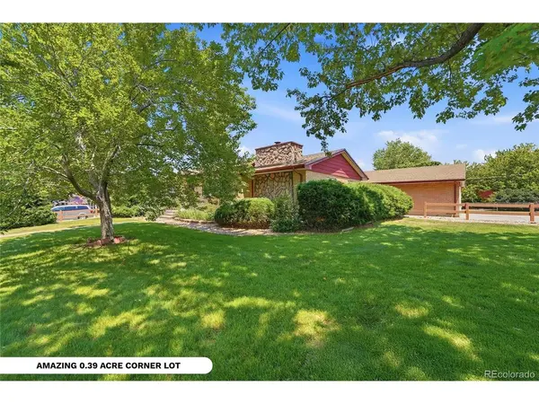 7290 S Penrose, Centennial, CO 80122