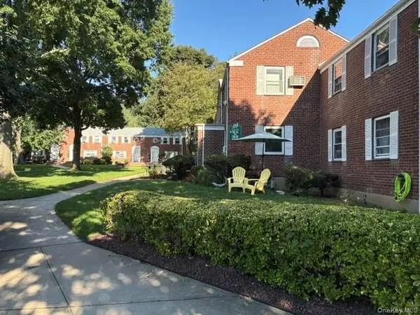 260-55 Langston AVE #GV120-E, Glen Oaks, NY 11004