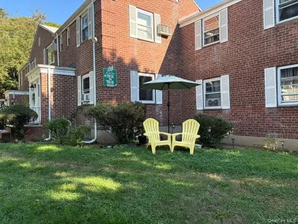 260-55 Langston AVE #GV120-E, Glen Oaks, NY 11004