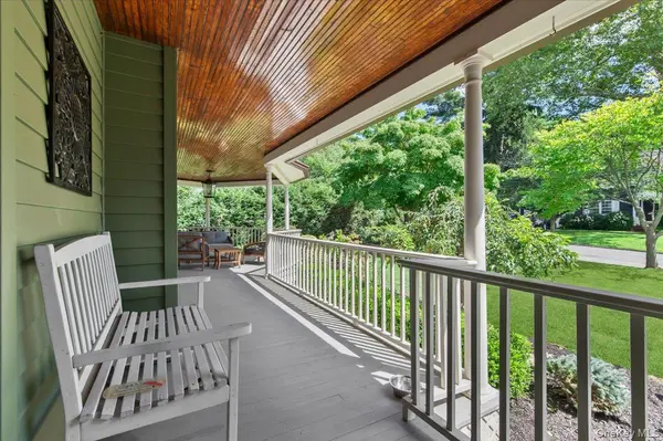 60 Lafayette AVE, Sea Cliff, NY 11579