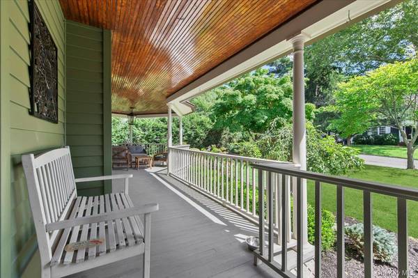 60 Lafayette AVE, Sea Cliff, NY 11579
