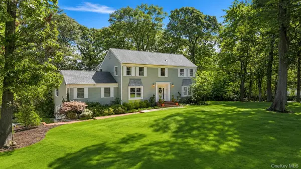 71 Westchester DR, Rocky Point, NY 11778