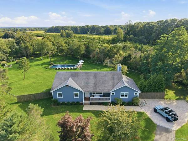 2737 Rocky Point RD, East Marion, NY 11939
