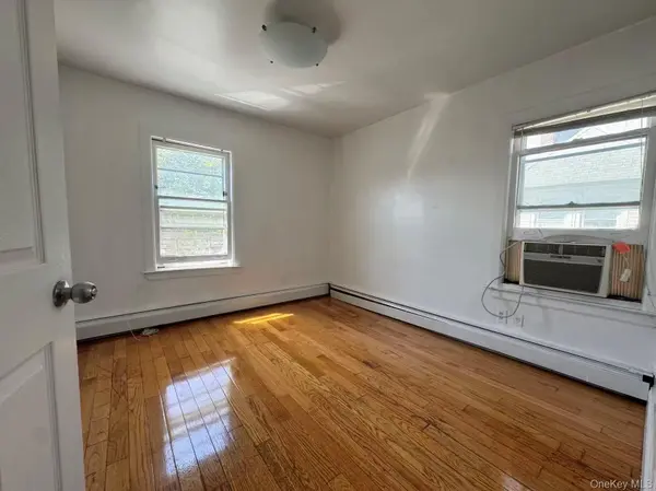 152-11 Roosevelt AVE, Flushing, NY 11354