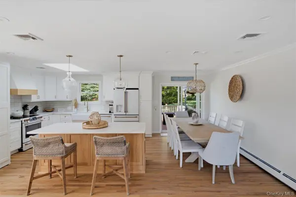 772 Pulaski RD, Greenlawn, NY 11740