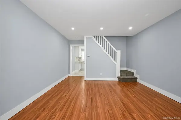 118-33 152nd ST, Jamaica, NY 11434