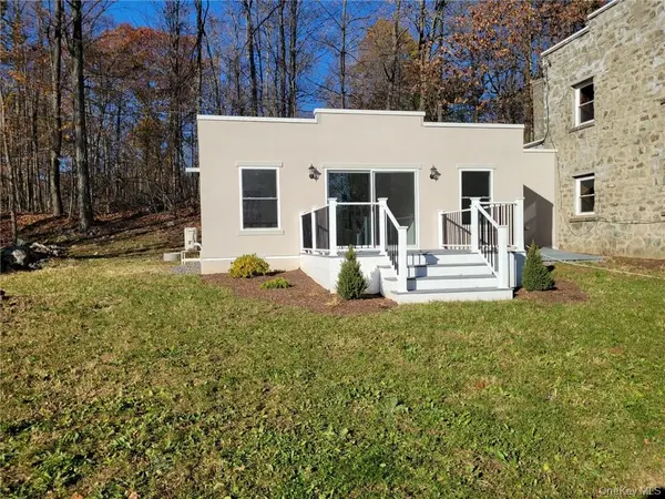 563 Old Indian RD, Milton, NY 12547