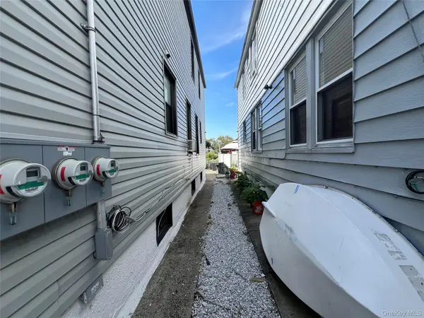 10710 142nd ST, Jamaica, NY 11435