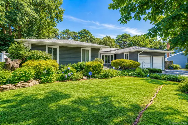 17 Mill ST, Port Jefferson Station, NY 11776